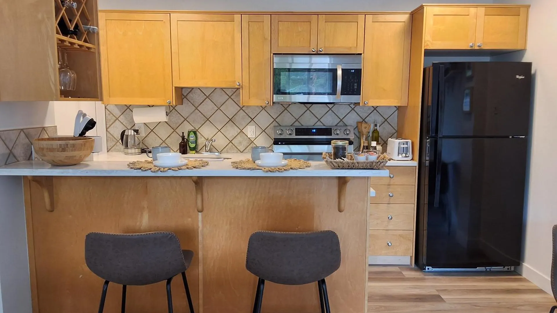 דירה YYC Chic Apt Near Stampede