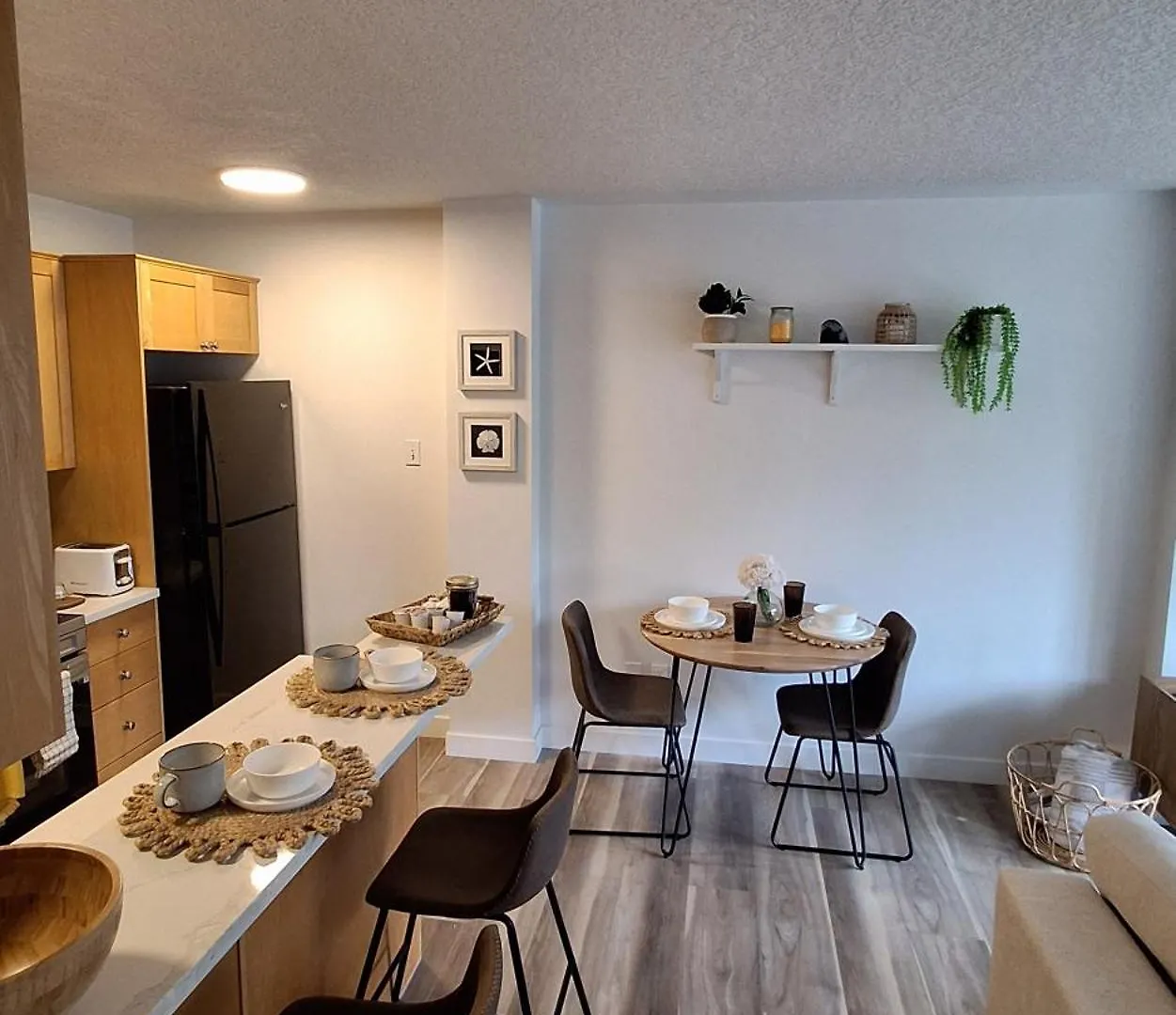 Chic Apt Near Stampede Calgary Canada