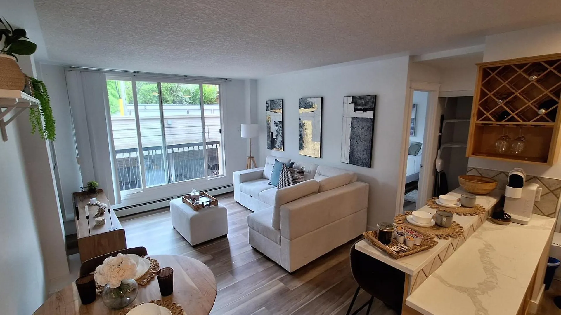 Apartment Chic Apt Near Stampede Calgary